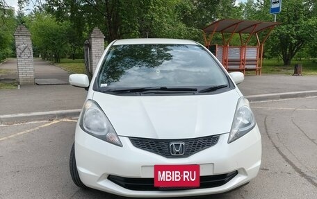 Honda Fit III, 2009 год, 850 000 рублей, 12 фотография