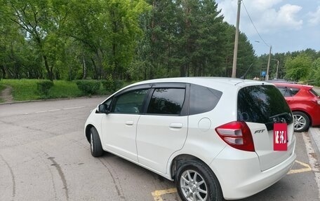 Honda Fit III, 2009 год, 850 000 рублей, 15 фотография