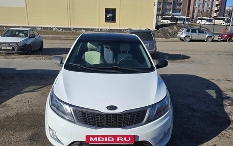 KIA Rio III рестайлинг, 2013 год, 820 000 рублей, 2 фотография