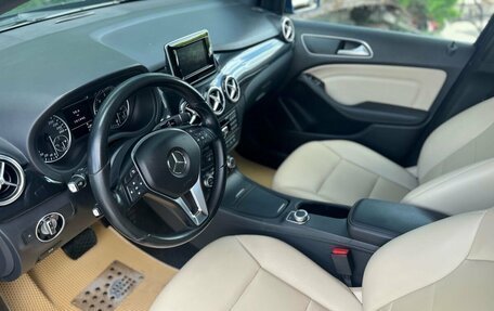 Mercedes-Benz B-Класс, 2012 год, 1 095 000 рублей, 7 фотография