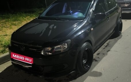 Volkswagen Polo VI (EU Market), 2014 год, 800 000 рублей, 2 фотография