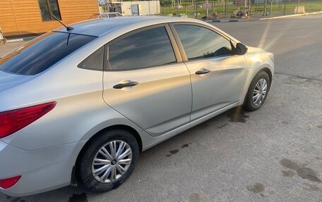 Hyundai Solaris II рестайлинг, 2016 год, 870 000 рублей, 5 фотография