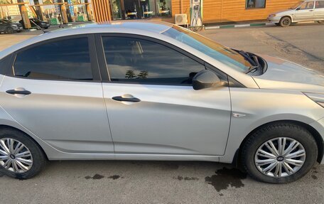 Hyundai Solaris II рестайлинг, 2016 год, 870 000 рублей, 10 фотография