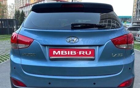 Hyundai ix35 I рестайлинг, 2012 год, 900 000 рублей, 10 фотография
