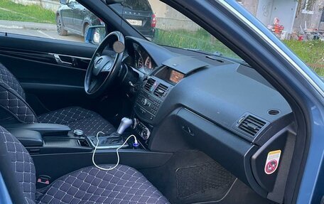 Mercedes-Benz C-Класс, 2010 год, 1 350 000 рублей, 3 фотография