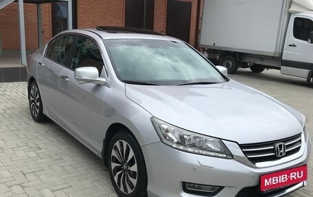 Honda Accord IX рестайлинг, 2013 год, 1 790 000 рублей, 2 фотография
