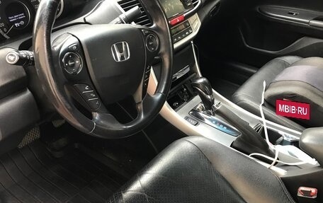 Honda Accord IX рестайлинг, 2013 год, 1 790 000 рублей, 8 фотография