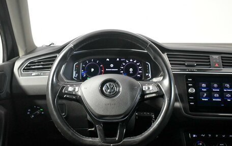 Volkswagen Tiguan II, 2020 год, 2 605 000 рублей, 12 фотография