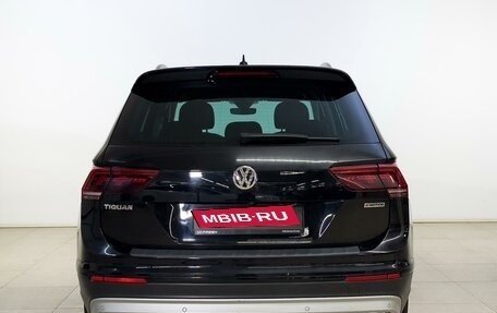Volkswagen Tiguan II, 2020 год, 2 605 000 рублей, 4 фотография