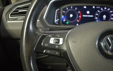 Volkswagen Tiguan II, 2020 год, 2 605 000 рублей, 15 фотография