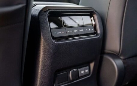 Toyota Land Cruiser Prado, 2024 год, 7 100 000 рублей, 14 фотография