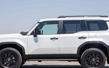 Toyota Land Cruiser Prado, 2024 год, 7 100 000 рублей, 7 фотография