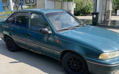 Daewoo Nexia I рестайлинг, 2003 год, 80 000 рублей, 1 фотография