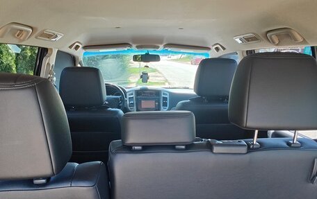 Mitsubishi Pajero IV, 2015 год, 2 350 000 рублей, 7 фотография