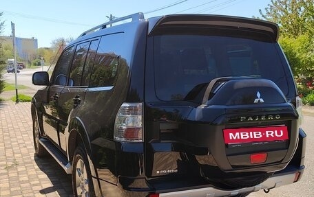 Mitsubishi Pajero IV, 2015 год, 2 350 000 рублей, 5 фотография