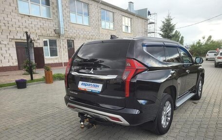 Mitsubishi Pajero Sport III рестайлинг, 2021 год, 3 600 000 рублей, 5 фотография