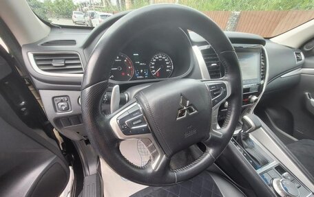 Mitsubishi Pajero Sport III рестайлинг, 2021 год, 3 600 000 рублей, 10 фотография