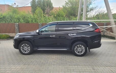 Mitsubishi Pajero Sport III рестайлинг, 2021 год, 3 600 000 рублей, 8 фотография