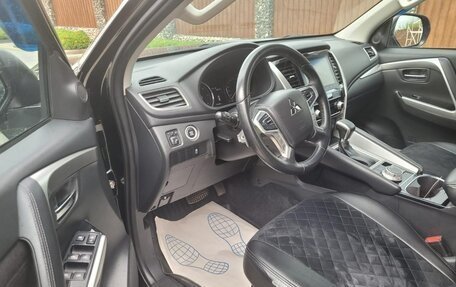Mitsubishi Pajero Sport III рестайлинг, 2021 год, 3 600 000 рублей, 12 фотография
