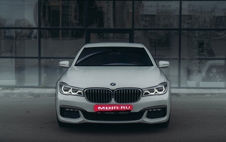 BMW 7 серия, 2015 год, 4 199 000 рублей, 2 фотография