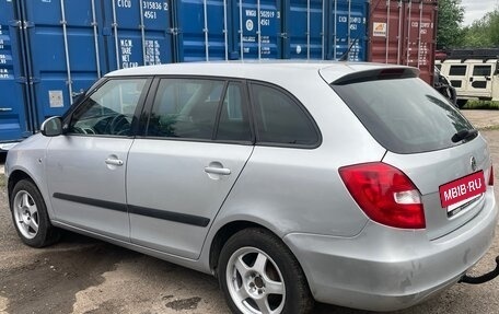 Skoda Fabia II, 2009 год, 380 000 рублей, 4 фотография
