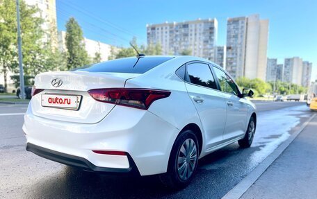 Hyundai Solaris II рестайлинг, 2019 год, 900 000 рублей, 6 фотография