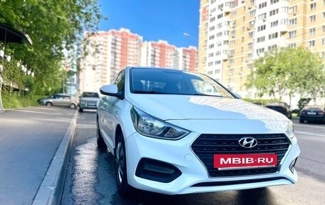 Hyundai Solaris II рестайлинг, 2019 год, 900 000 рублей, 8 фотография