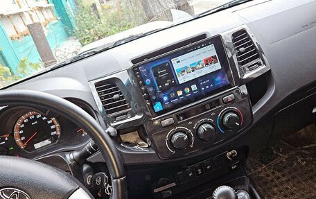Toyota Hilux VII, 2014 год, 2 200 000 рублей, 4 фотография