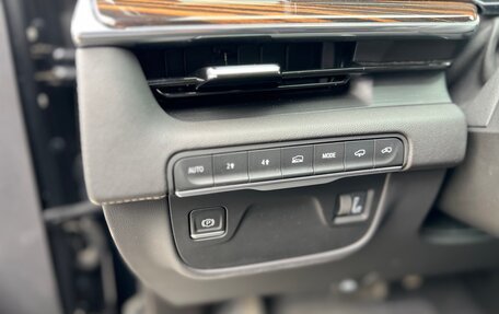 Cadillac Escalade V, 2021 год, 9 990 000 рублей, 14 фотография
