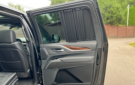 Cadillac Escalade V, 2021 год, 9 990 000 рублей, 18 фотография