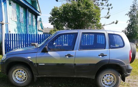 Chevrolet Niva I рестайлинг, 2011 год, 549 000 рублей, 5 фотография