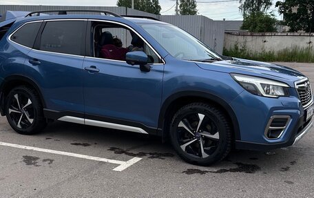 Subaru Forester, 2019 год, 3 250 000 рублей, 3 фотография
