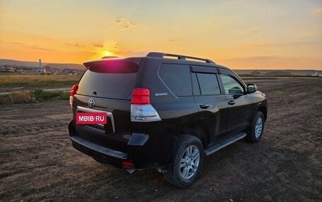 Toyota Land Cruiser Prado 150 рестайлинг 2, 2010 год, 3 300 000 рублей, 4 фотография