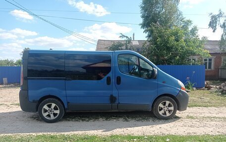 Renault Trafic, 2005 год, 1 350 000 рублей, 3 фотография