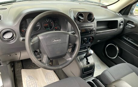 Jeep Liberty (Patriot), 2009 год, 585 000 рублей, 7 фотография