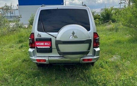 Mitsubishi Montero III, 2002 год, 800 000 рублей, 5 фотография