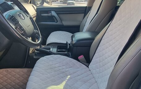 Toyota Land Cruiser 200, 2010 год, 3 800 000 рублей, 9 фотография