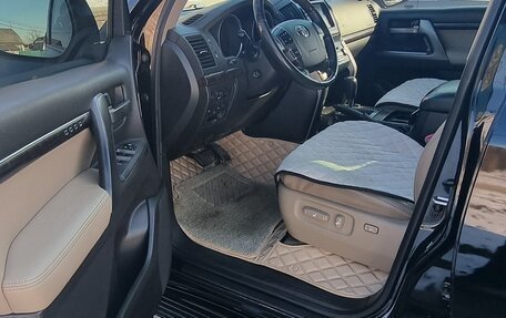 Toyota Land Cruiser 200, 2010 год, 3 800 000 рублей, 13 фотография