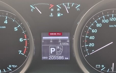 Toyota Land Cruiser 200, 2010 год, 3 800 000 рублей, 16 фотография