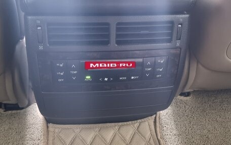 Toyota Land Cruiser 200, 2010 год, 3 800 000 рублей, 17 фотография