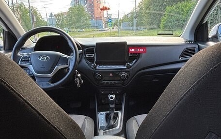 Hyundai Solaris II рестайлинг, 2021 год, 1 720 000 рублей, 2 фотография