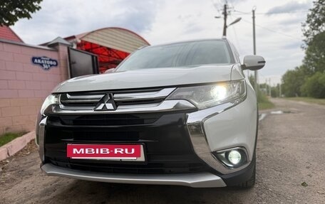 Mitsubishi Outlander III рестайлинг 3, 2017 год, 2 090 000 рублей, 17 фотография