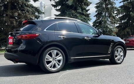 Infiniti QX70, 2013 год, 2 250 000 рублей, 5 фотография