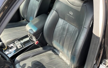 Infiniti QX70, 2013 год, 2 250 000 рублей, 14 фотография