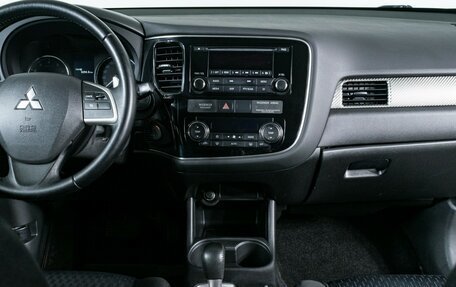 Mitsubishi Outlander III рестайлинг 3, 2012 год, 1 211 000 рублей, 11 фотография