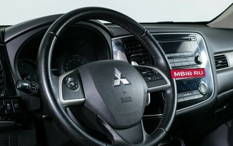 Mitsubishi Outlander III рестайлинг 3, 2012 год, 1 211 000 рублей, 14 фотография