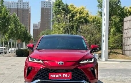 Toyota Venza, 2022 год, 3 500 000 рублей, 2 фотография