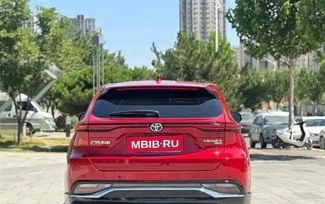Toyota Venza, 2022 год, 3 500 000 рублей, 5 фотография