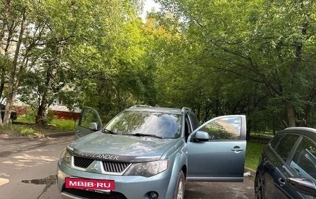 Mitsubishi Outlander III рестайлинг 3, 2007 год, 1 060 000 рублей, 9 фотография