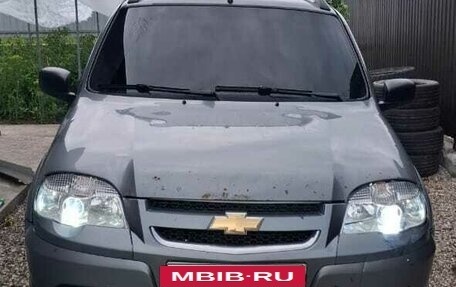 Chevrolet Niva I рестайлинг, 2012 год, 450 000 рублей, 2 фотография